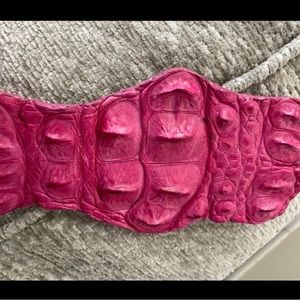 croc leather belt! seen on Kim Kardashian.  Beautiful pink crock leather!